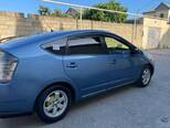 Toyota Prius-12