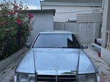 Mercedes 200 E-1