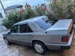 Mercedes 200 E-9