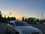 Mercedes E 220-10