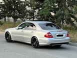Mercedes E 320-13