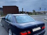 Mercedes E 240-15