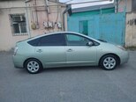 Toyota Prius-5