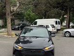 Hyundai Elantra-1