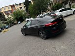 Hyundai Elantra-2