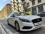 Hyundai Sonata-8