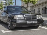 Mercedes 220 E-1