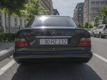Mercedes 220 E-7