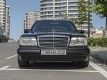 Mercedes 220 E-2