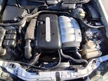 Mercedes E 220-11