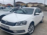 Volkswagen Passat-1