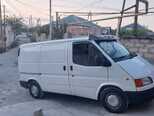 Ford Transit-3