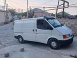 Ford Transit-11