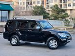 Mitsubishi Pajero-11