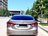 Hyundai Elantra-5