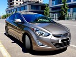 Hyundai Elantra-4