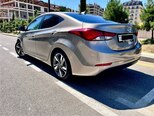 Hyundai Elantra-10