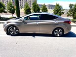Hyundai Elantra-12
