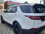 Land Rover Discovery-5