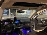 Renault Laguna-13