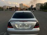 Mercedes E 220-5