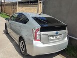 Toyota Prius-8