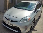 Toyota Prius-9