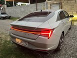 Hyundai Elantra-6