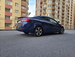 Hyundai Elantra-17