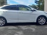 Hyundai Accent-6