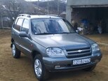 Chevrolet Niva-1