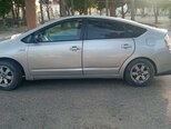 Toyota Prius-5