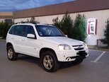 Chevrolet Niva-4