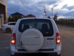 Chevrolet Niva-2