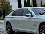 BMW 750-7