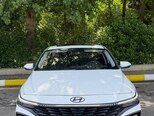 Hyundai Elantra-9