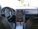 Mercedes E 230-3