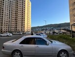 Mercedes E 230-5