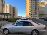 Mercedes E 230-4