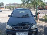 Opel Zafira-1