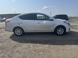 Nissan Sunny-3