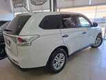 Mitsubishi Outlander-5