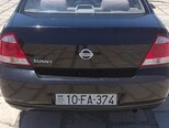 Nissan Sunny-5