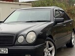 Mercedes E 240-2
