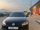 Volkswagen Jetta-1