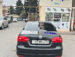Volkswagen Jetta-2