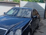 Mercedes E 270-8