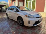 Toyota Prius-3