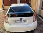 Toyota Prius-8