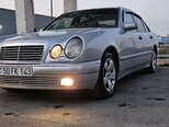 Mercedes E 240-3
